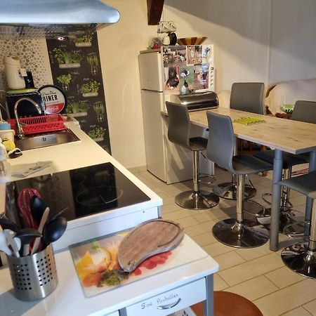 Appartement La Tourelle De La Chaumiere à Goupil-Othon Extérieur photo